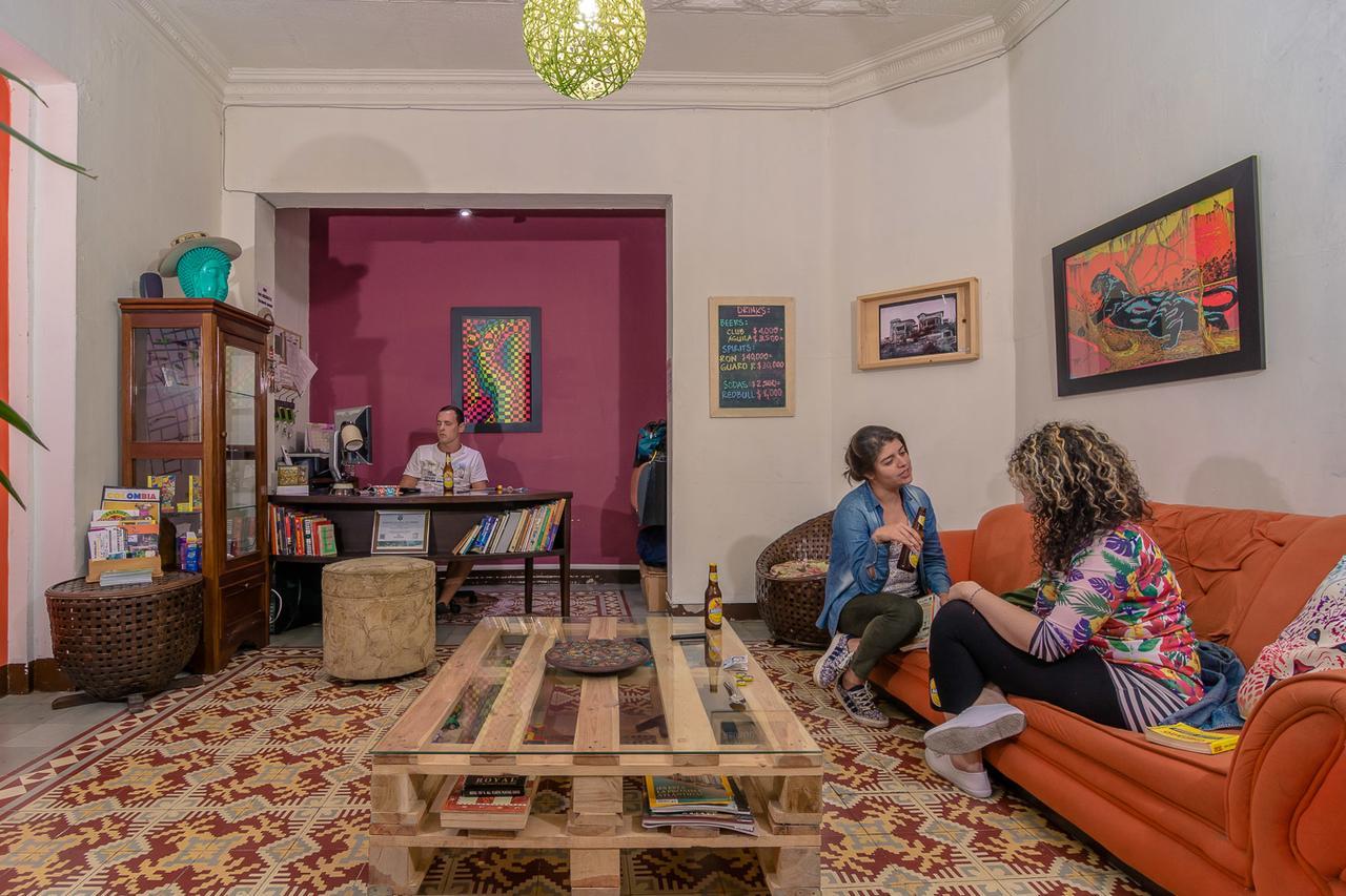 Raiz Hostel Медельїн Екстер'єр фото